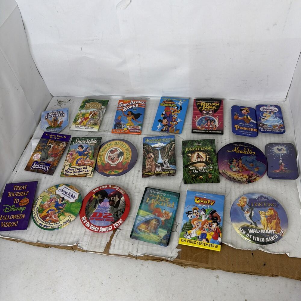 Lot Of 20 DISNEY MOVIE PROMO VHS ADVERTISING PINBACK BUTTONS